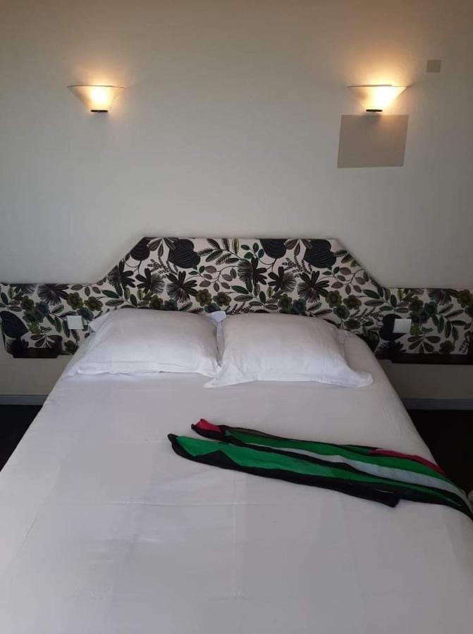 Fasthotel L'Eldorado Sébazac-Concourès Εξωτερικό φωτογραφία